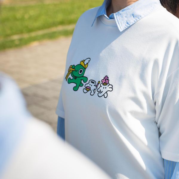 怪奇聯名雲朵 T-shirt